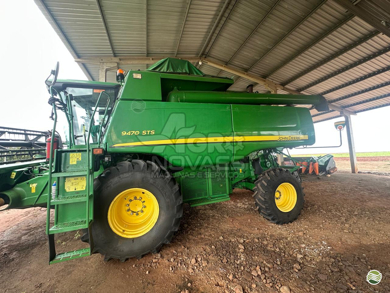 COLHEITADEIRA JOHN DEERE JOHN DEERE 9470 STS Agro Novaes Máquinas Agrícolas FERNANDOPOLIS SÃO PAULO SP